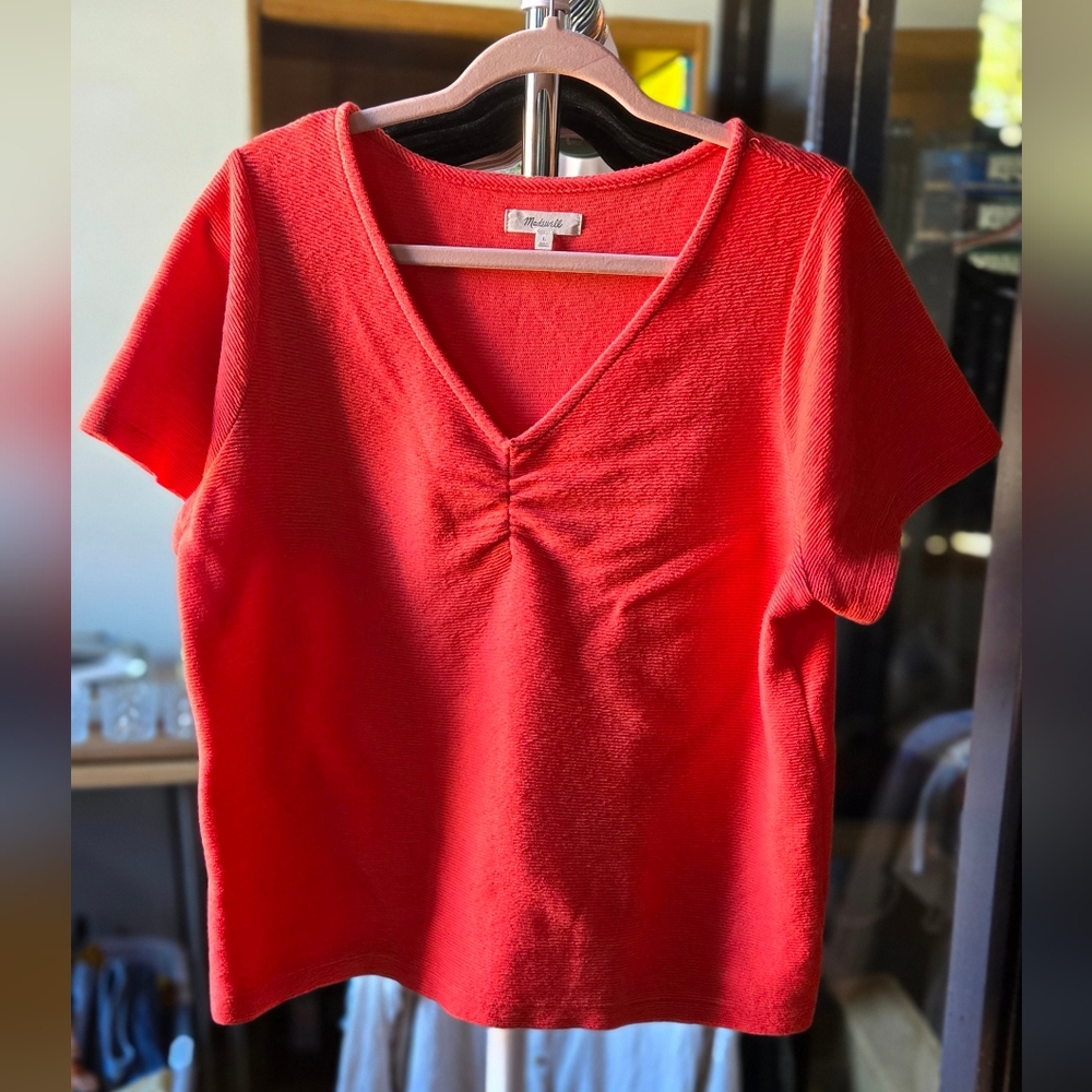 Madewell Red V-Neck Ribbed Short Sleeve Top